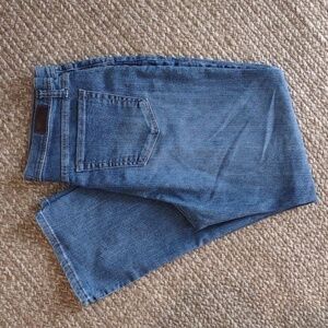 Lee Classic Fit Straight LegAt The Waist